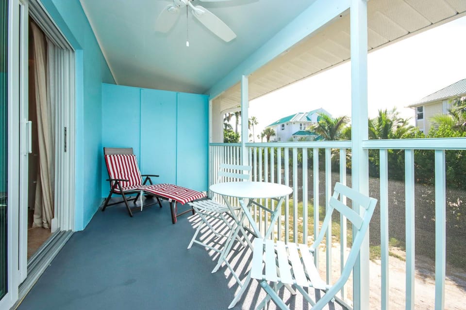 Patio, Day, View (from property/room), Balcony/Terrace