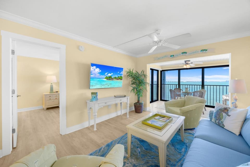Mariner Pointe 1042 House in Sanibel Island
