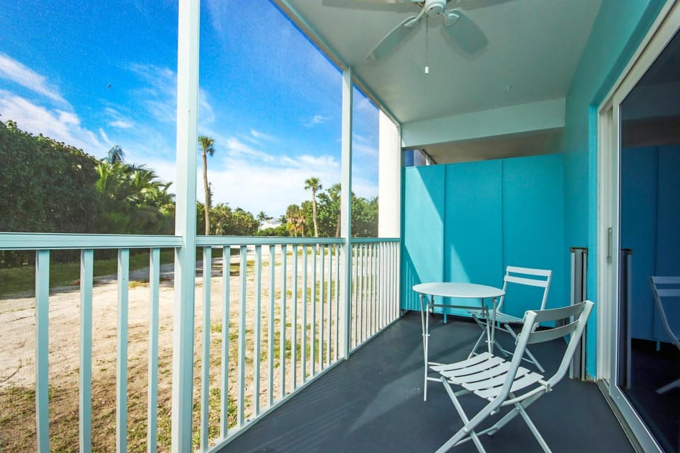 Patio, Day, View (from property/room), Balcony/Terrace