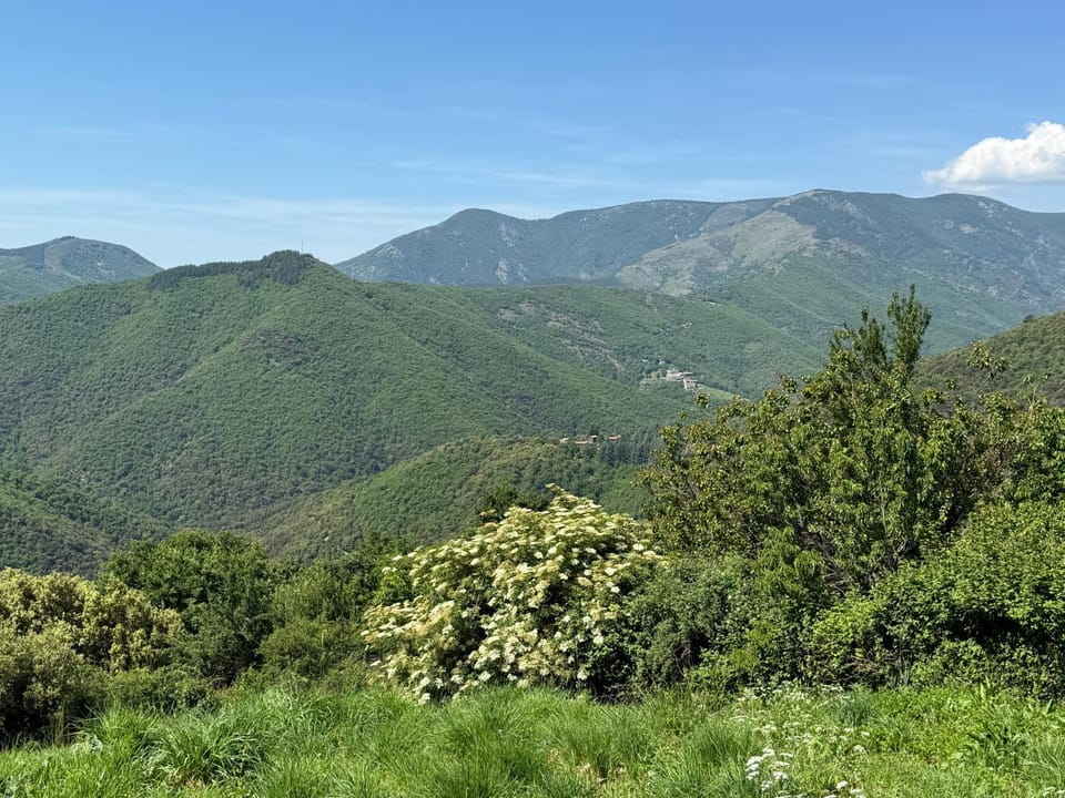 Nearby landmark, Natural landscape, Mountain view
