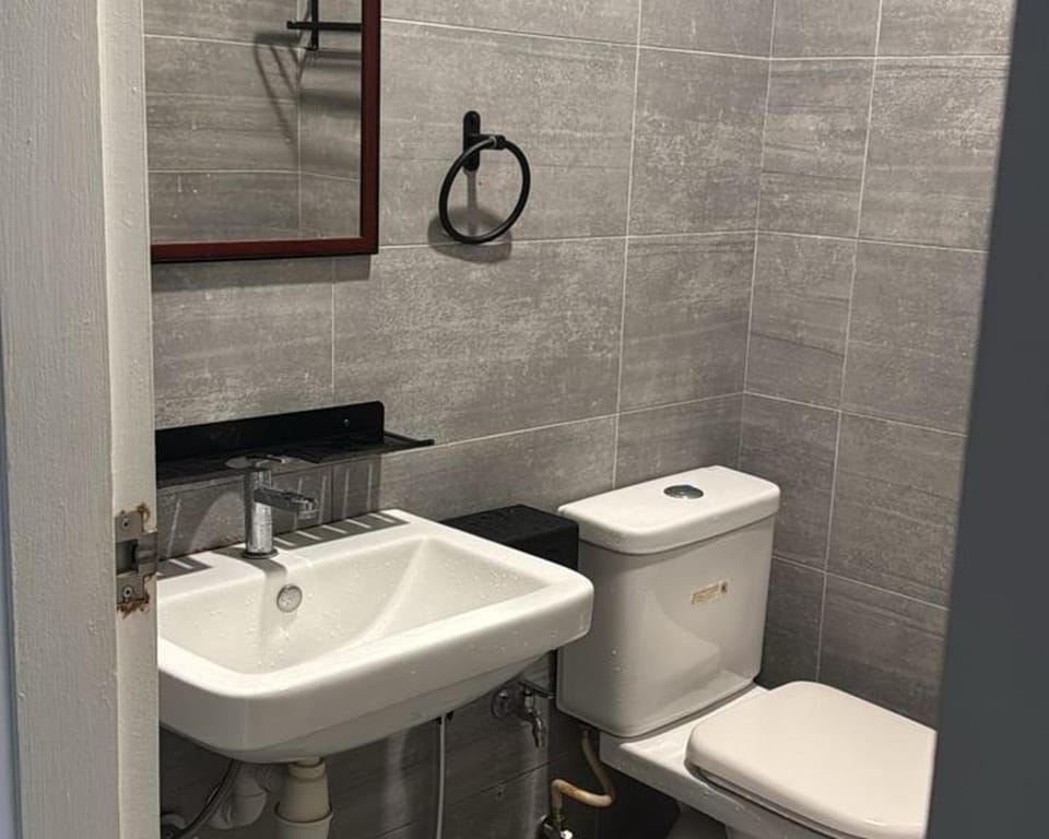 Toilet, Bathroom