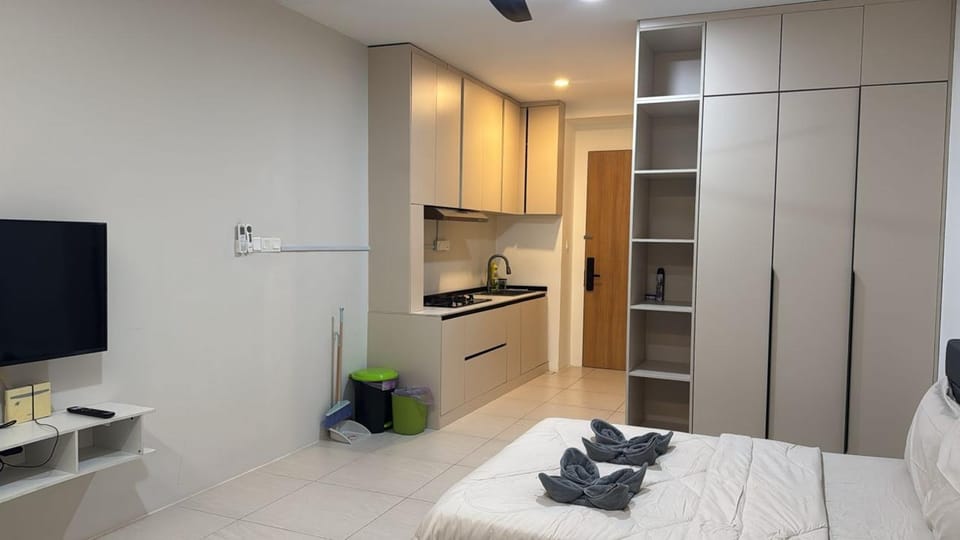 Kitchen or kitchenette, Bedroom, kitchen