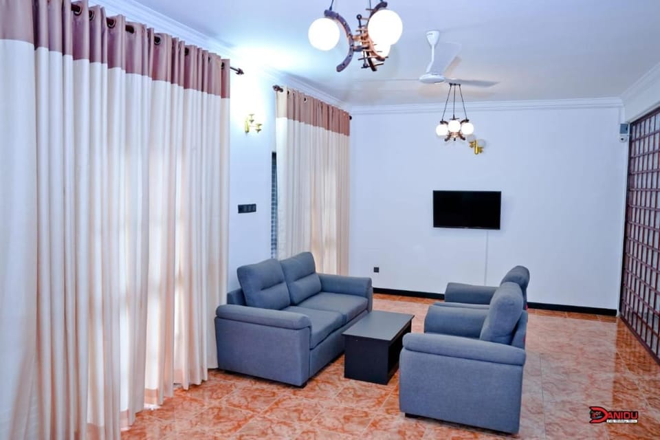 Danidu City Holiday Home Hotel in Sri Lanka