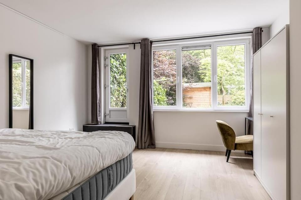 Modern Ground-Floor Apartment with Garden Apartment in Rotterdam