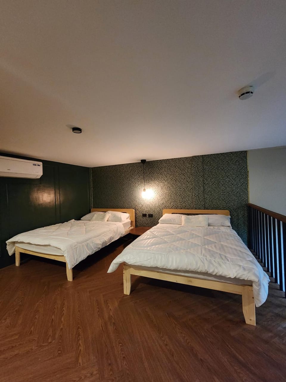 The Regal Loft - Art Deco Stay Near Picnic Grove Tagaytay Apartment in Tagaytay