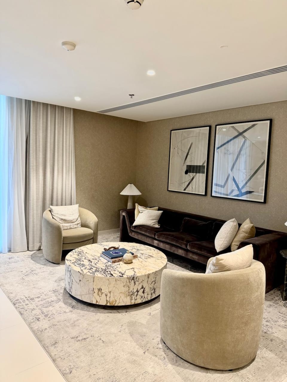 Living room, Seating area