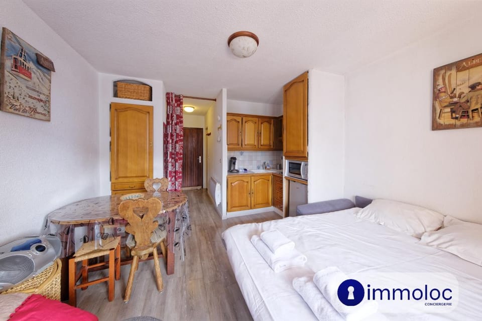 Charming studio with views of the ski area Apartment in Saint-Étienne-de-Tinée