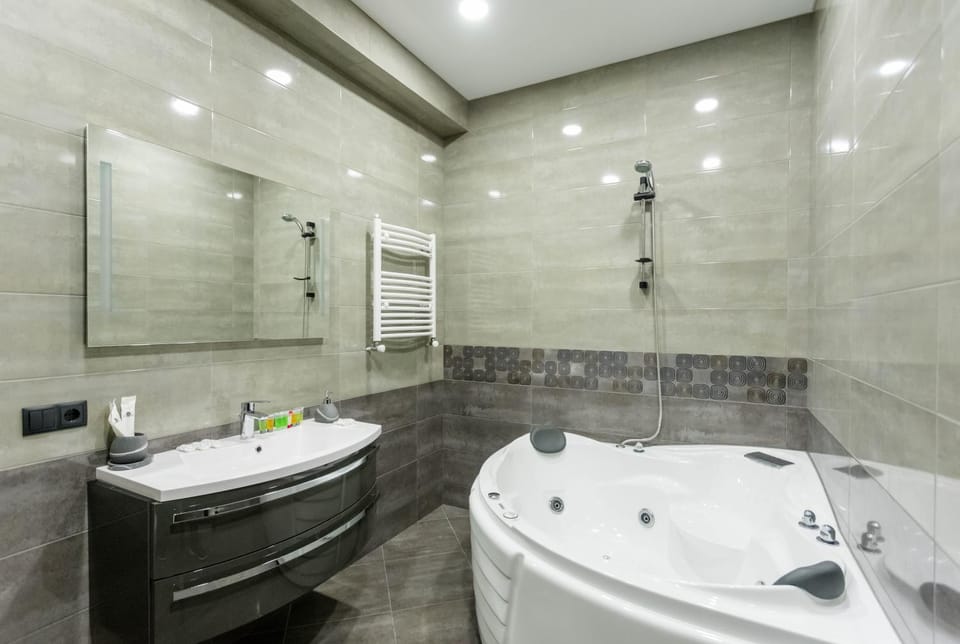 Shower, Bathroom, towels