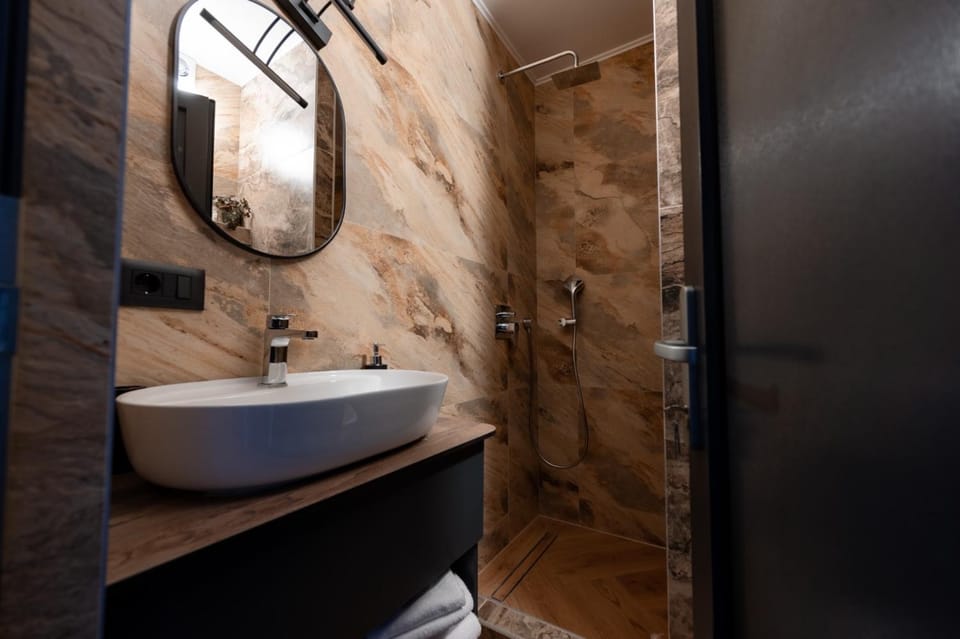 Stone House SPA Relax Nature lodge in Romania