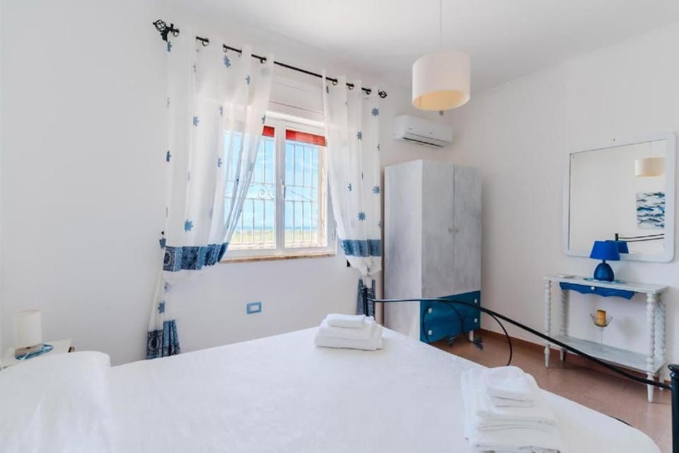 Fronte Mare Villa Raffaele Punta Prosciutto Villa in Apulia