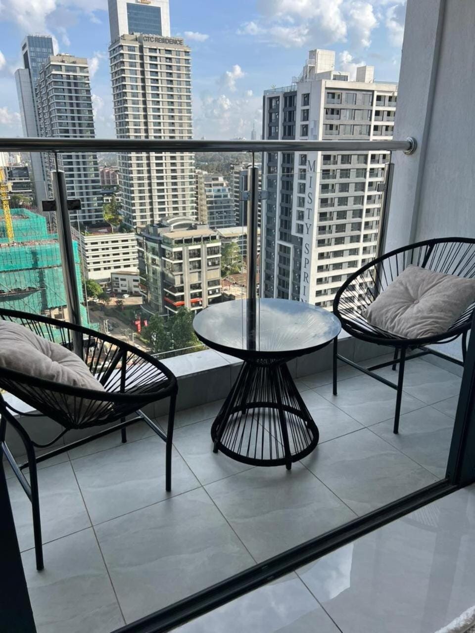 Cozy & Elegant 2BR ShangriLa Residency, Westlands Apartment in Nairobi