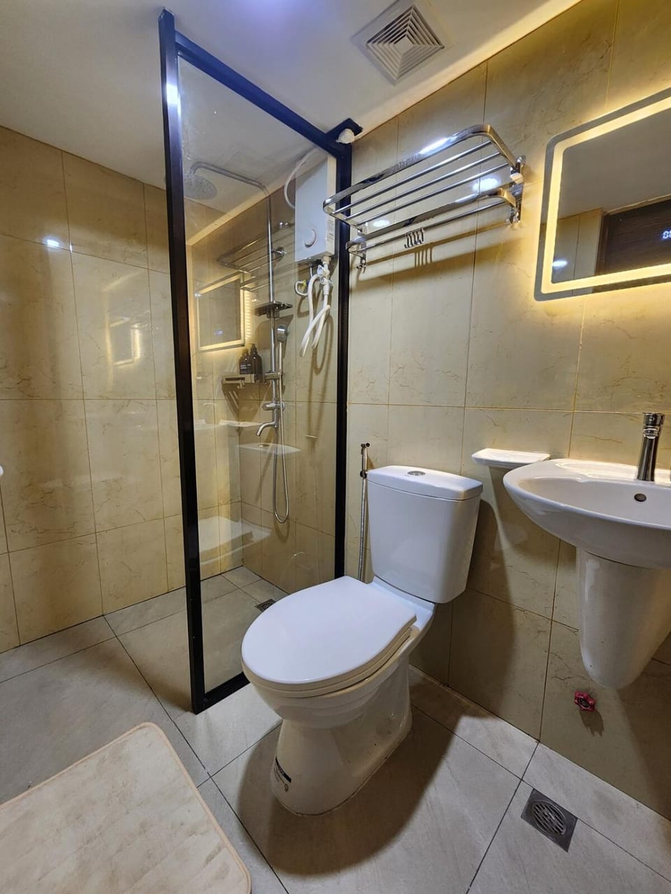 The Nordic Nest - Family Stay Near Picnic Grove Tagaytay Apartment in Tagaytay