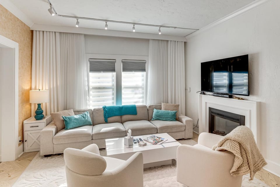 Coastal Home Near Palm Beach: Patio + Beach Gear! House in West Palm Beach