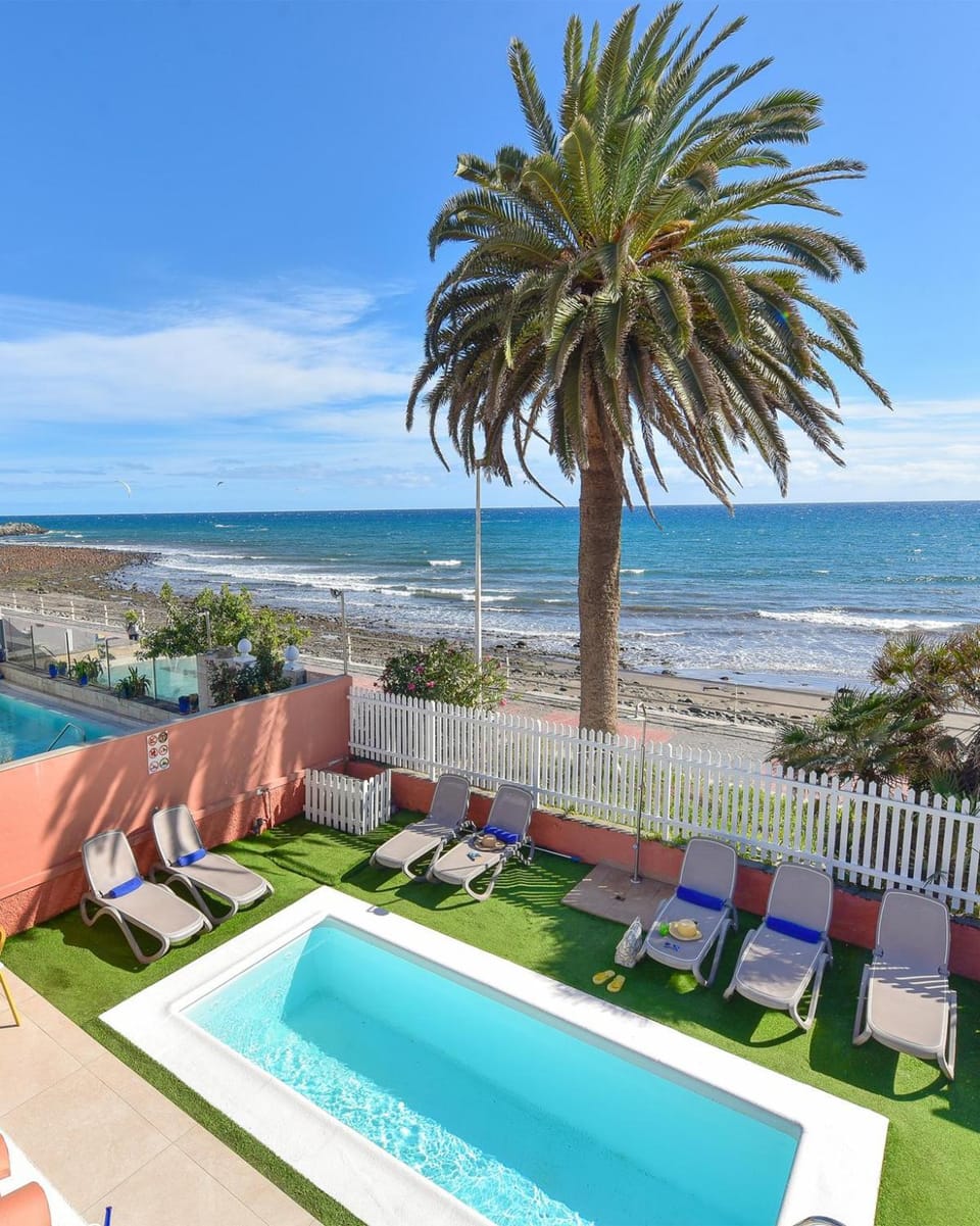 Garden, Beach, Pool view, Sea view, sunbed