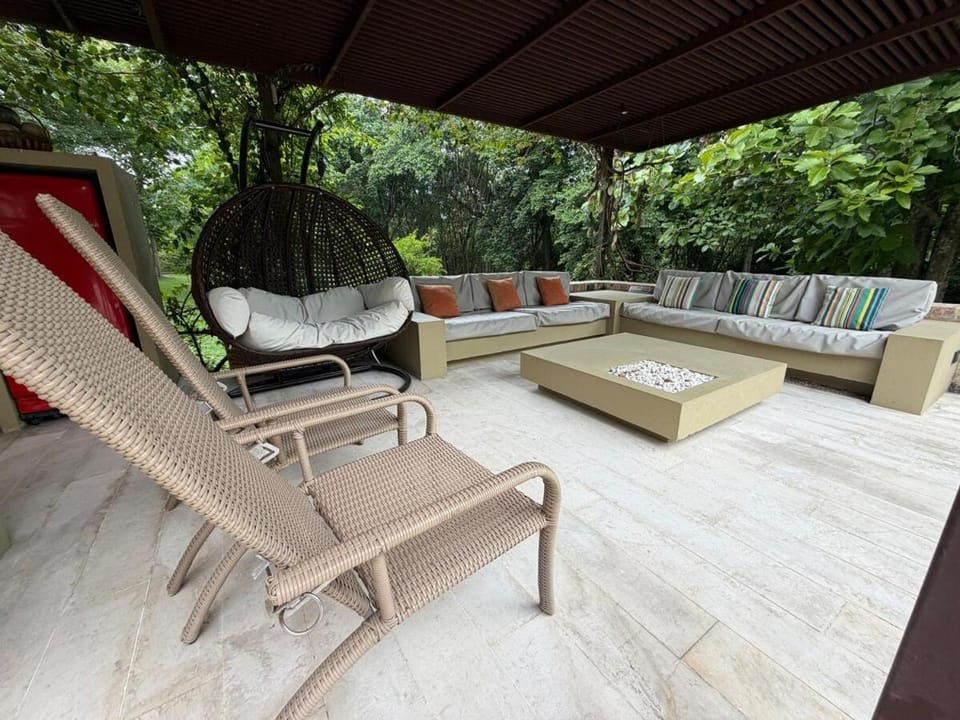 El refugio del Alba House in Cundinamarca, Colombia