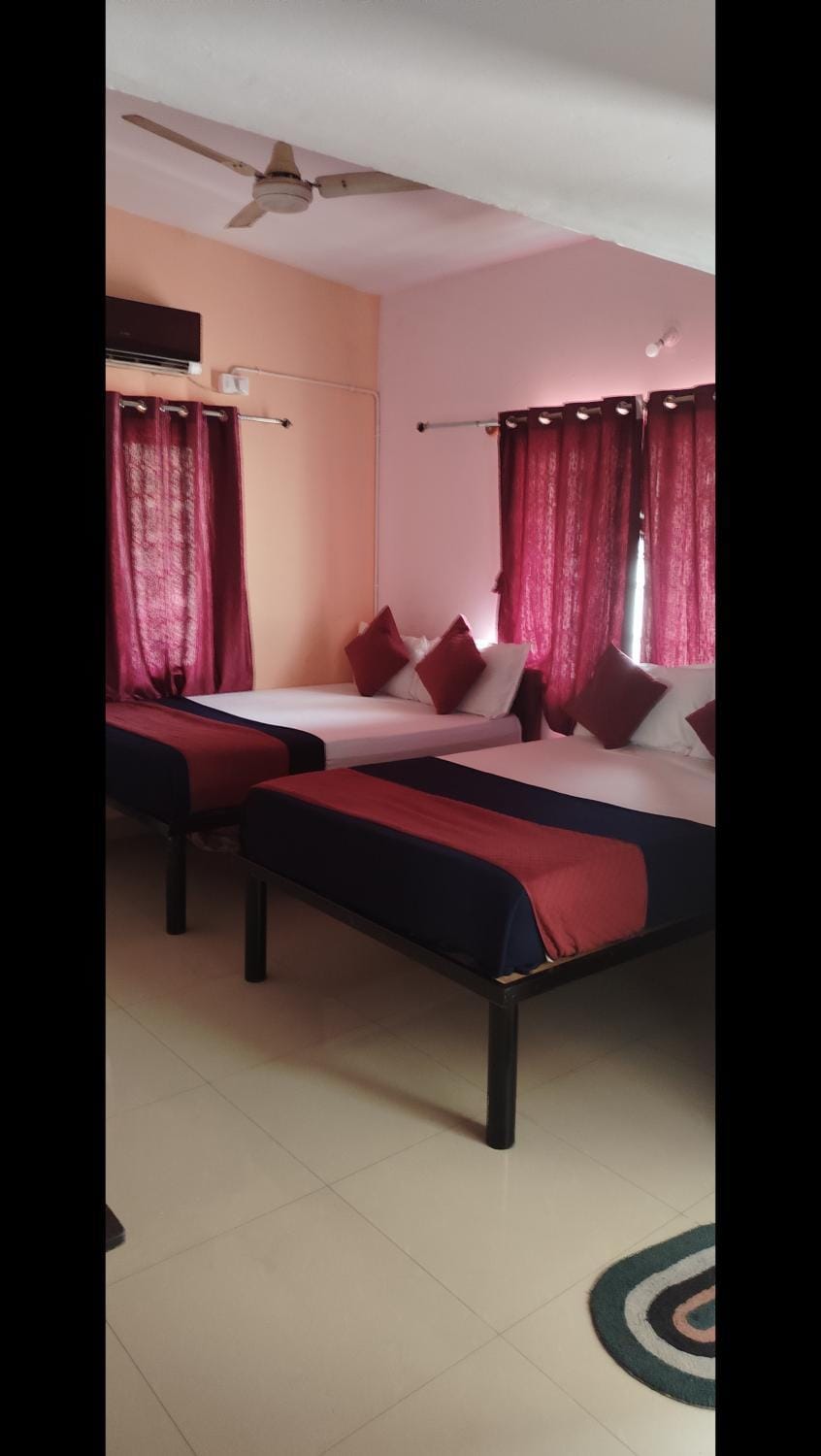 Roshan's Welcome Home Stay Bed and Breakfast in Mysuru