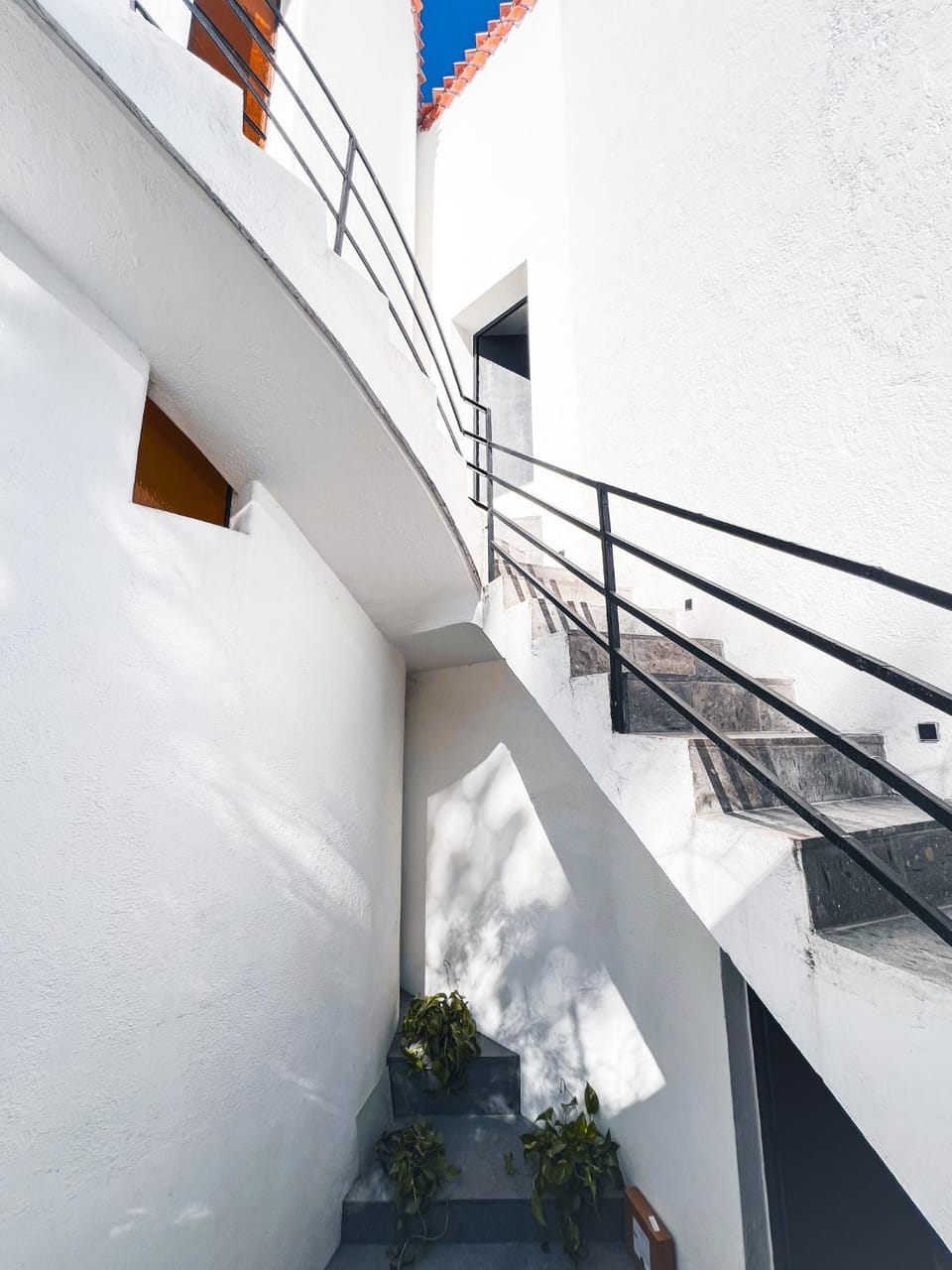 Property building, Balcony/Terrace