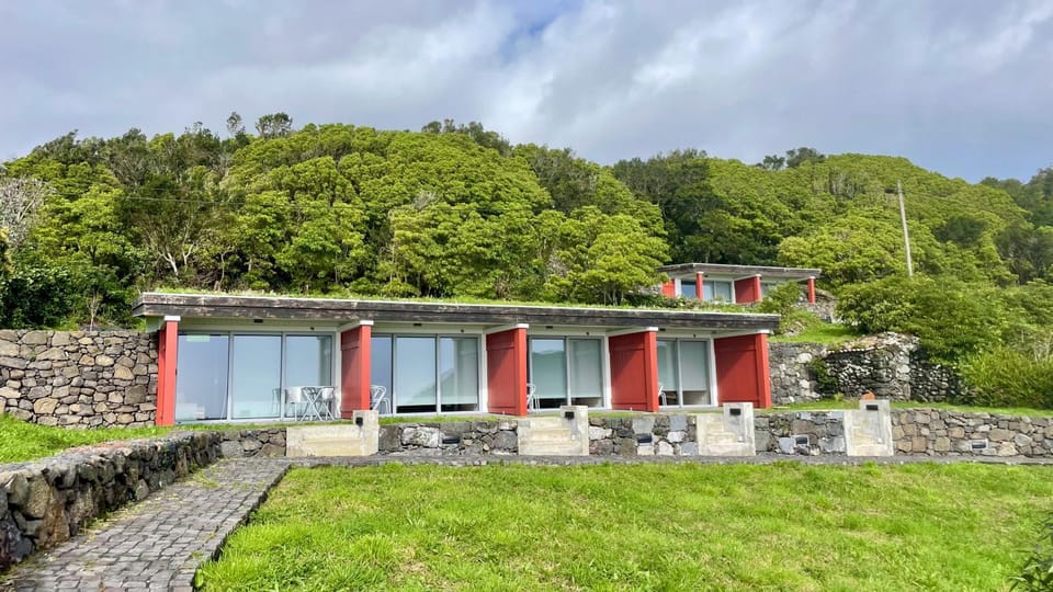 Property building, Natural landscape, Bedroom
