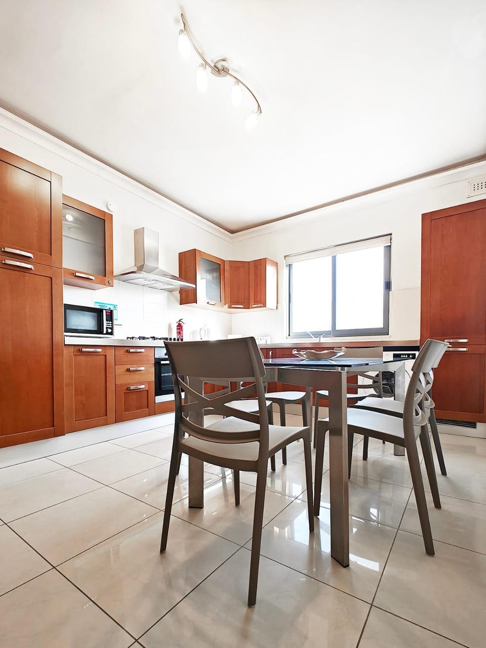 Dining area, microwave, oven, stove, kitchen