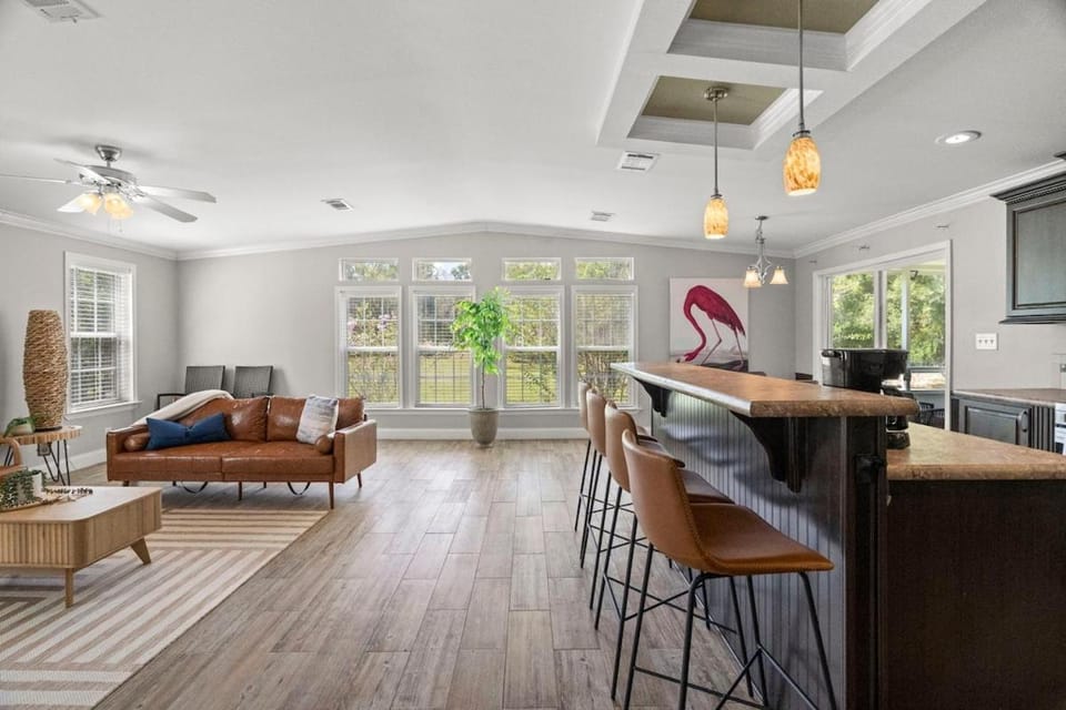 Modern Home On Gated 4 Acre plus Nature Sanctuary House in Wesley Chapel