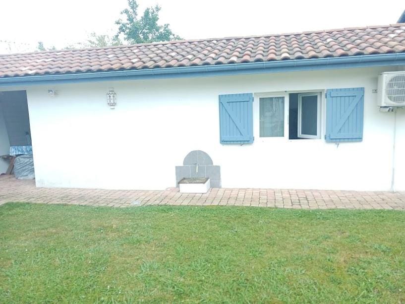 APPARTEMENT dans maison indépendante Apartment in Tarnos