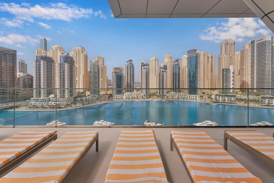 Property building, Nearby landmark, Day, Natural landscape, View (from property/room), Balcony/Terrace, Living room, Seating area, City view, Lake view, Pool view, River view, Sea view, Swimming pool