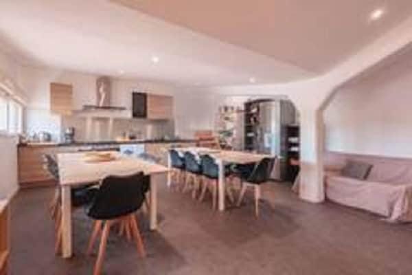 Gîte de la Ruche - 15 personnes House in Auvergne-Rhône-Alpes