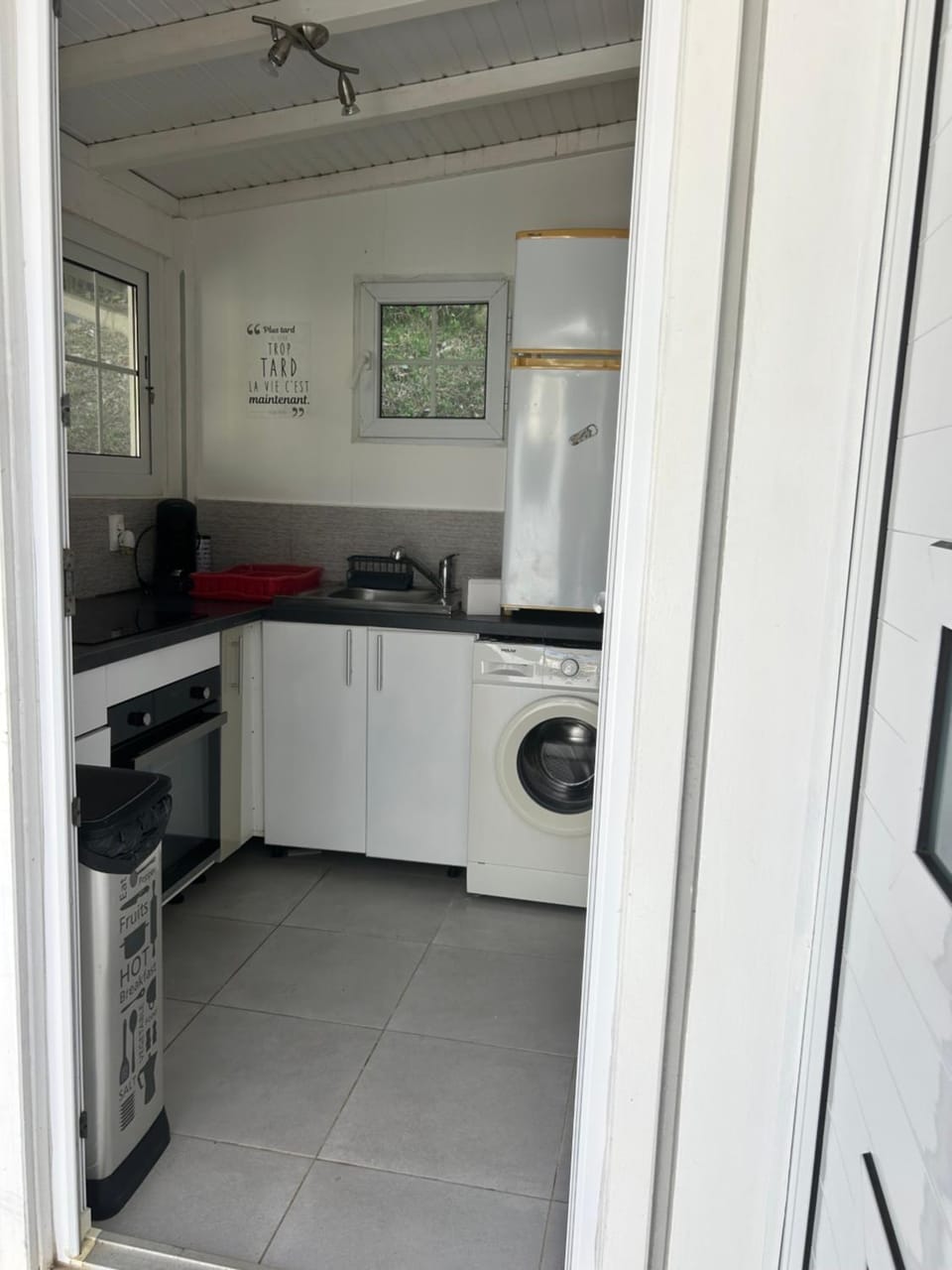 Maisonnette 30m2 vue mer Robert sur la pointe savane LM House in La Trinité
