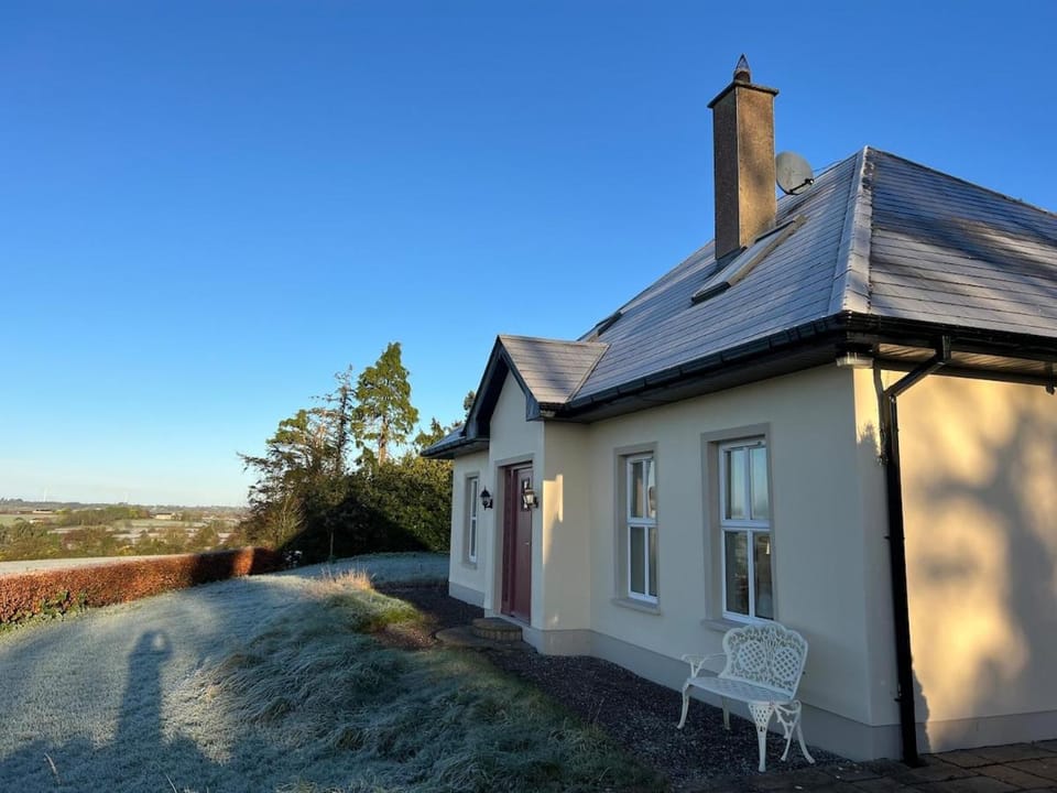 Ashmount Lodge House in County Limerick