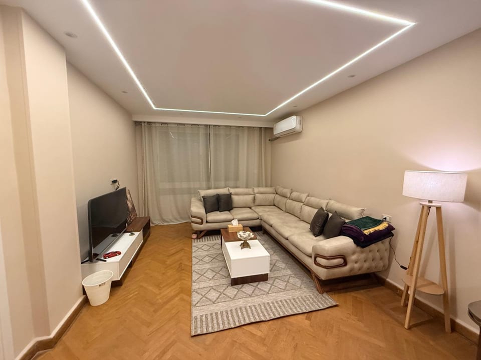 Modern & Cozy house in Mohandessin Apartment in Egypt