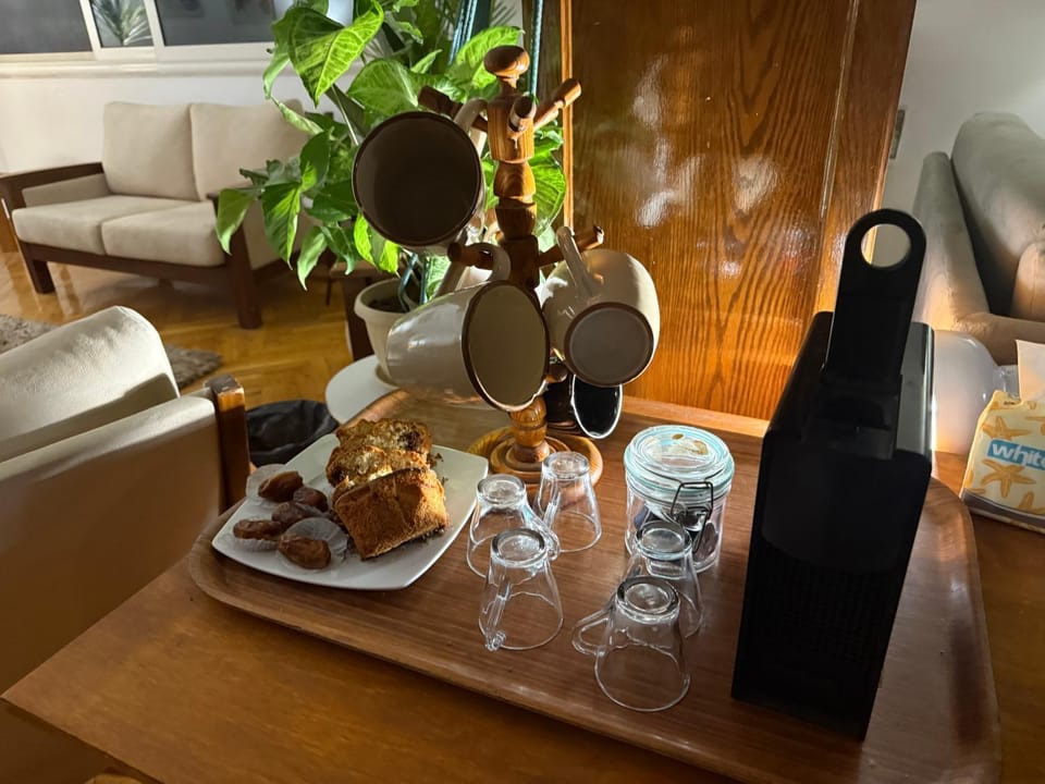 Coffee/tea facilities, Food and drinks, Drinks