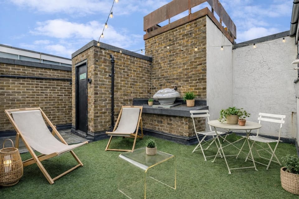 Patio, View (from property/room), Balcony/Terrace