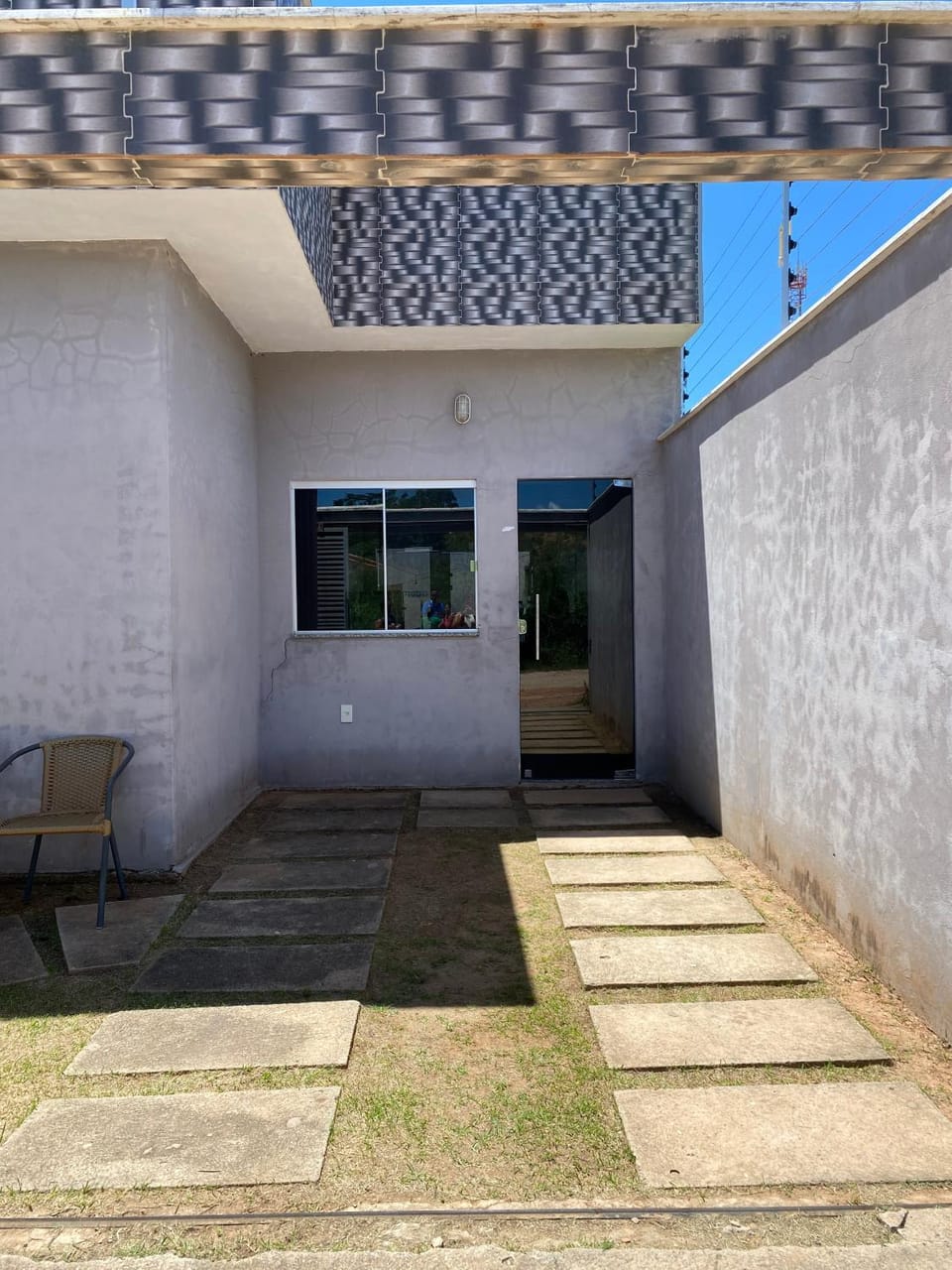 Facade/entrance