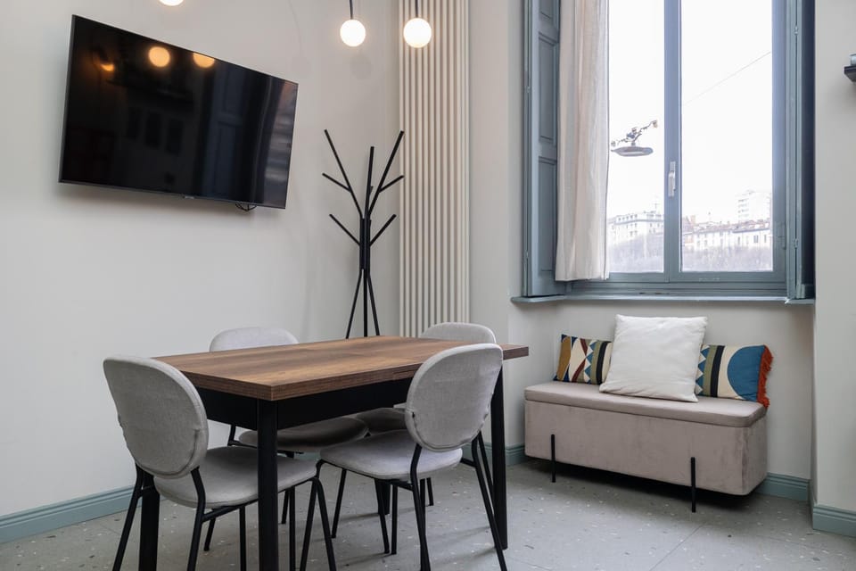 Design Apartament Canal Navigli view Apartment in Milan