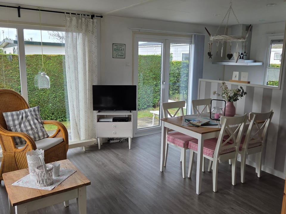 Chalet Zon & Zee Chalet in Zeeland, Netherlands