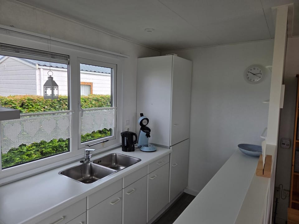 Chalet Zon & Zee Chalet in Zeeland, Netherlands