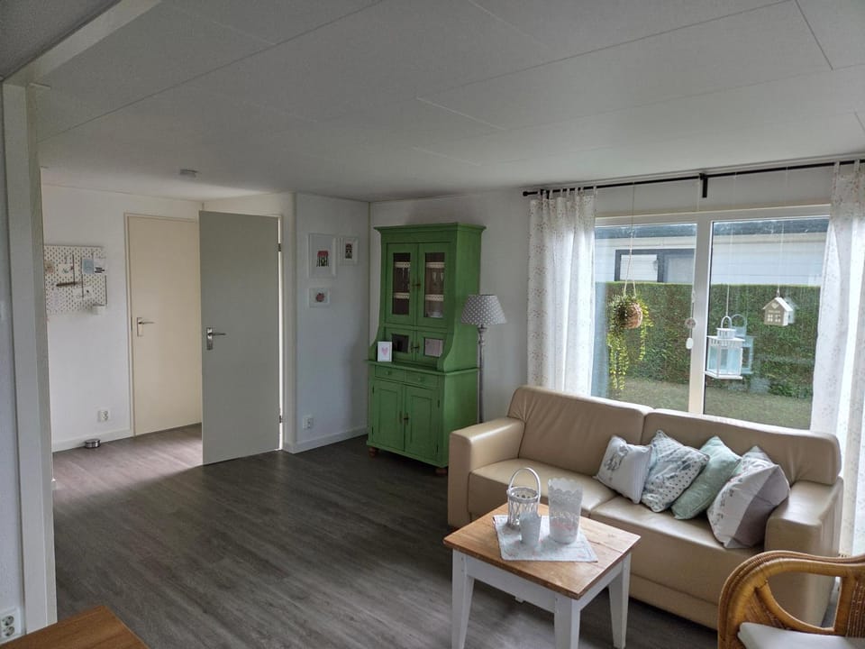Chalet Zon & Zee Chalet in Zeeland, Netherlands