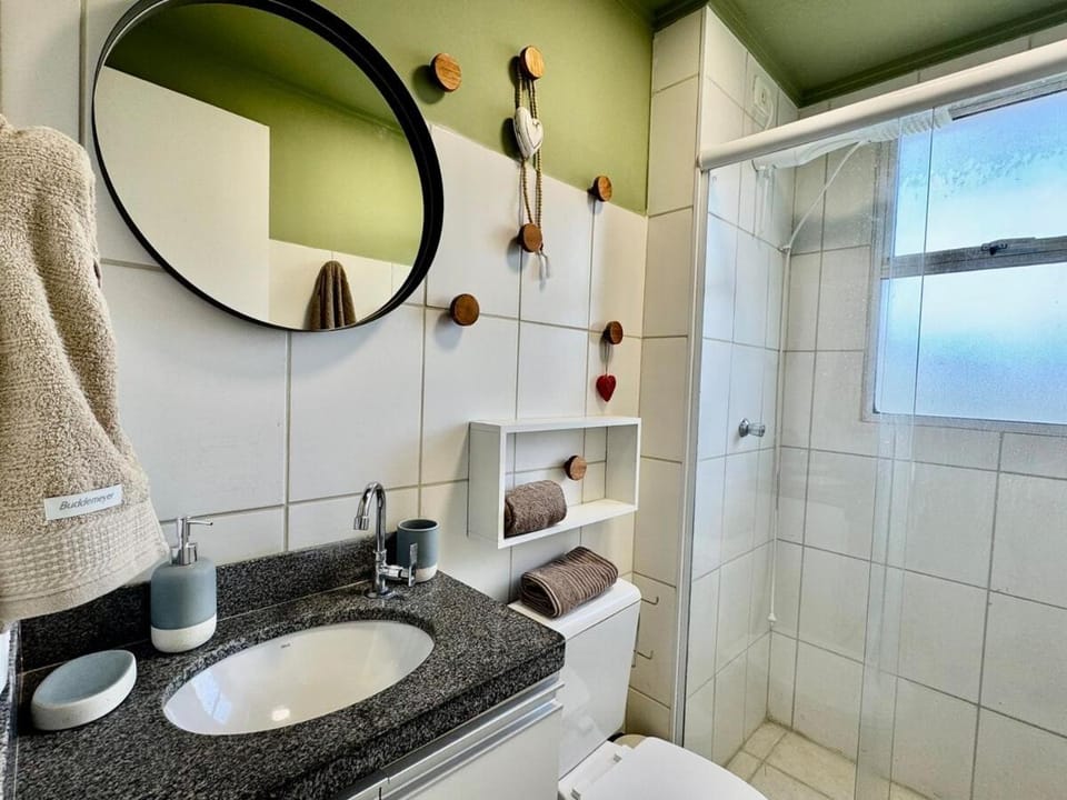 2-bedroom apartment with balcony facing the woods Apartment in São Carlos