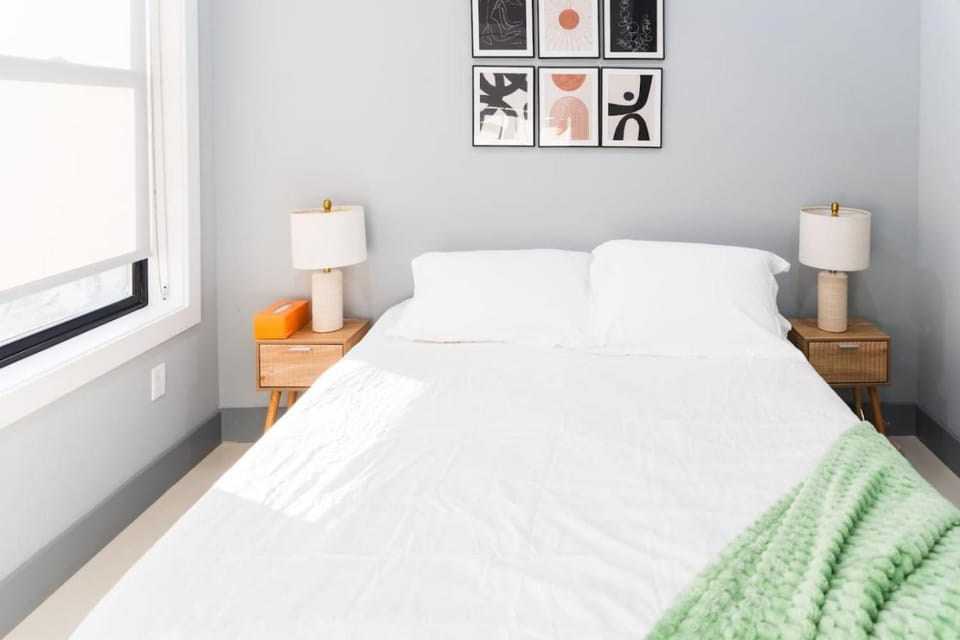 20 Minutes to Times Square with Free Indoor Parking Apartment in North Bergen
