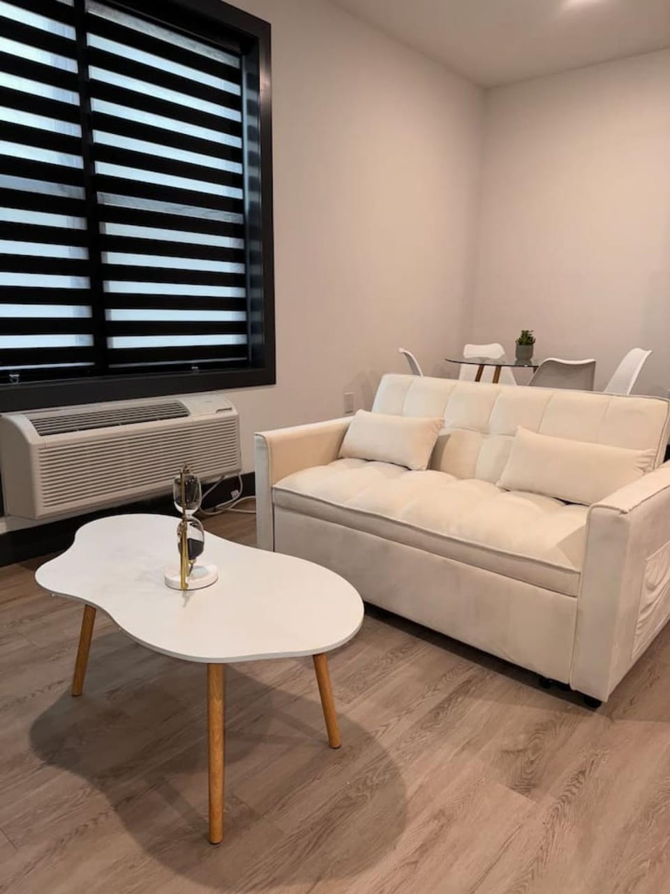 Spacious Apt 15 mins to NYC with Free Indoor Parking Apartment in North Bergen