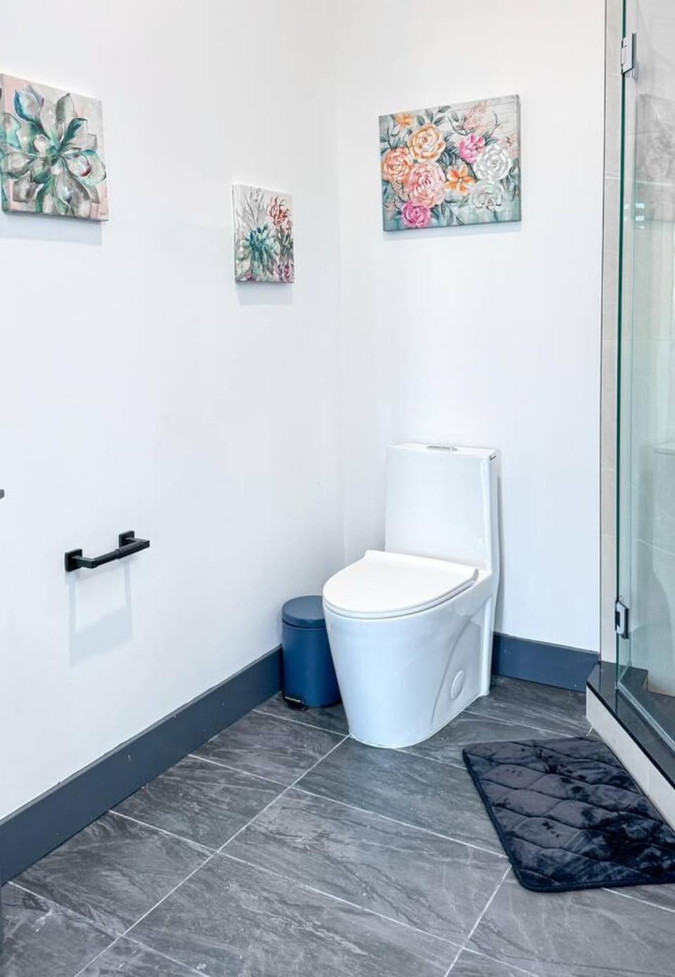 Stylish Studio Apt-Outside NYC Apartment in North Bergen