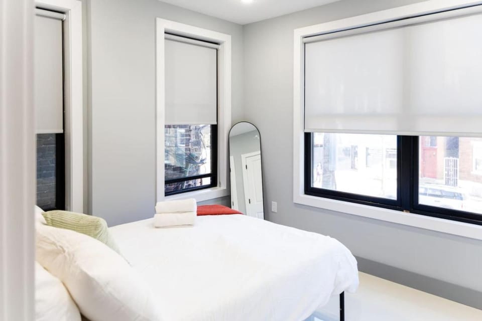 Quick NYC Access with Free Parking Two Bedrooms Near NYC Apartment in North Bergen