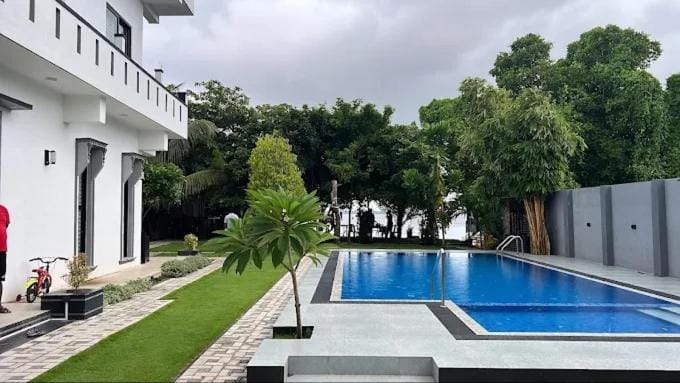 Lisbon Lagoons Hotel in Negombo