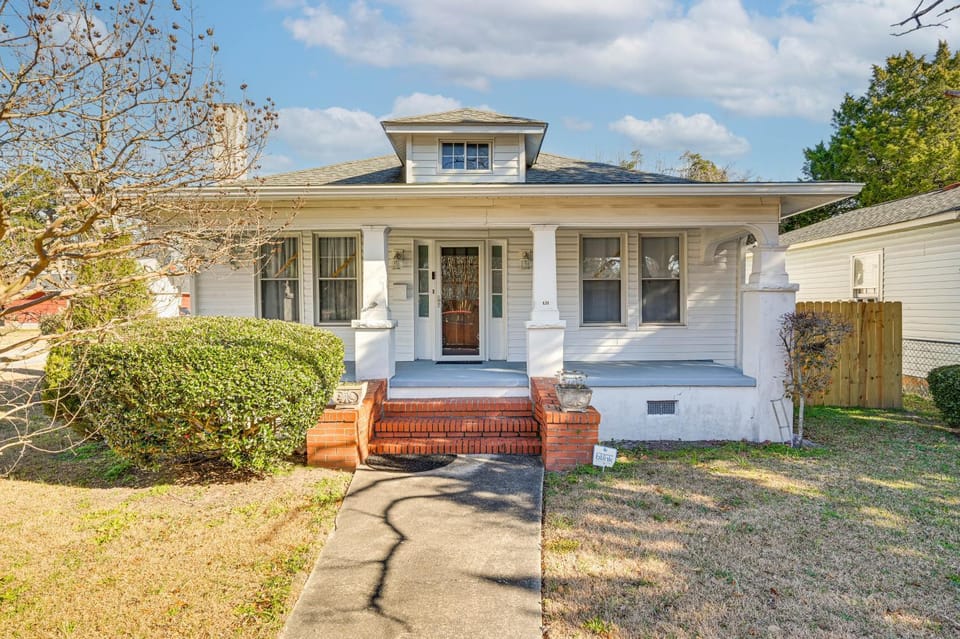 Walk to the Neuse River! New Bern Vacation Rental House in New Bern