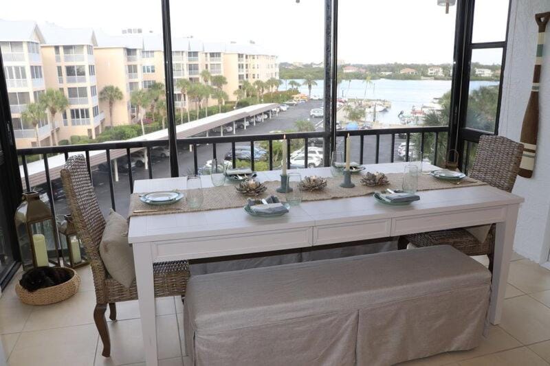 Harbor Towers- 417 House in Siesta Beach