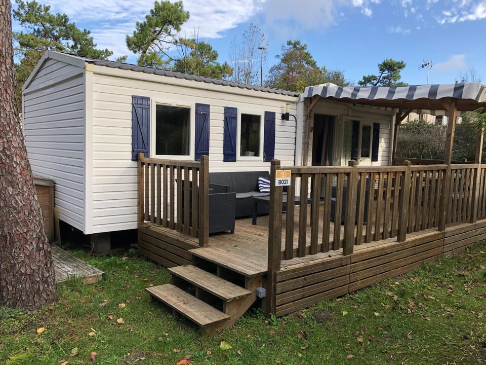 Property building, Patio