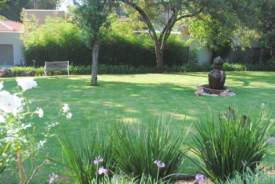 Garden, Garden view