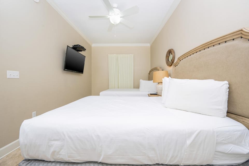 Phoenix Gulf Shores 1001 Apartment in West Beach