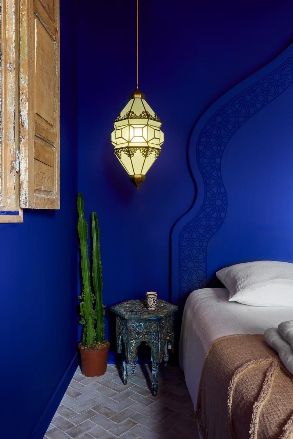 Bed, Natural landscape, Decorative detail, Bedroom, furniture