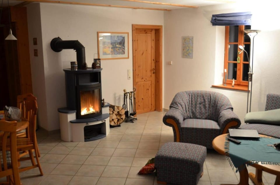 Living room, Seating area, fireplace